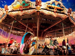 Carousel 12