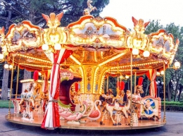 Carousel 7