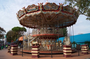 Carousel 10