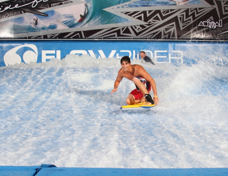 FlowRider® Single МЕНЬШАЯ ПЛОЩАДЬ - ТЕ ЖЕ КЛАССНЫЕ ОЩУЩЕНИЯ