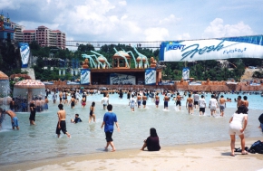 Аквапарк Sunway Lagoon