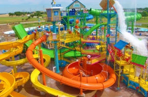 Hawaiian Falls Roanoke Waterpark