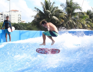 Aquaworld – еще больше впечатлений от FlowRider (WhiteWater)