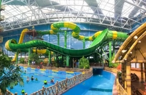 Сверху/снизу Gamified Slide открывается в Wuxi Sunac Water World